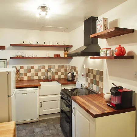 Host & Stay - Rosella Cottage Пикеринг Экстерьер фото