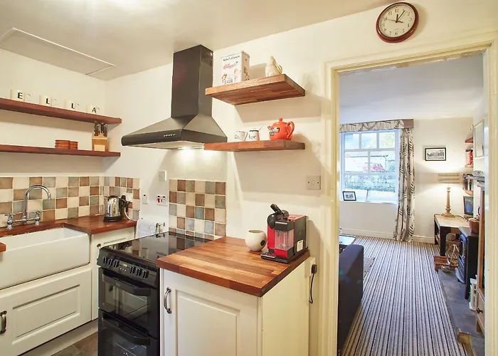 Host & Stay - Rosella Cottage